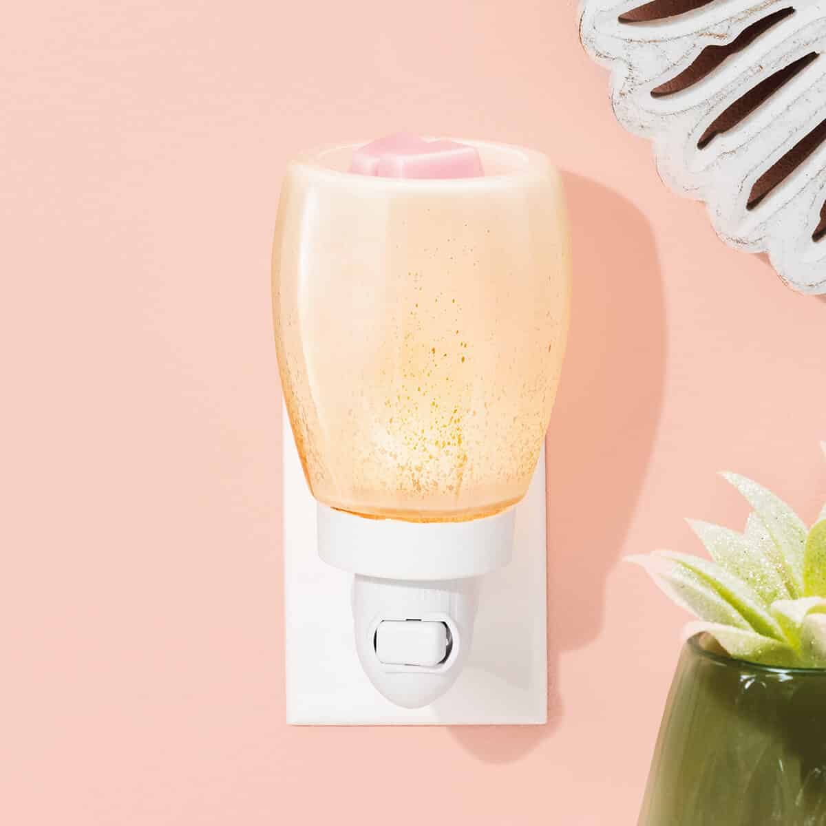 PERFECT PEARL SCENTSY WARMER