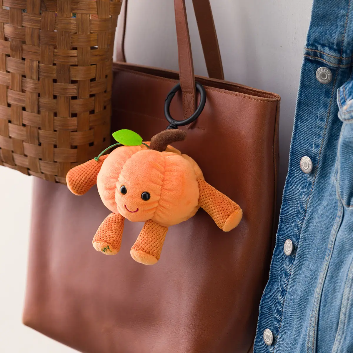 Jinx the Pumpkin Scentsy Buddy Clip