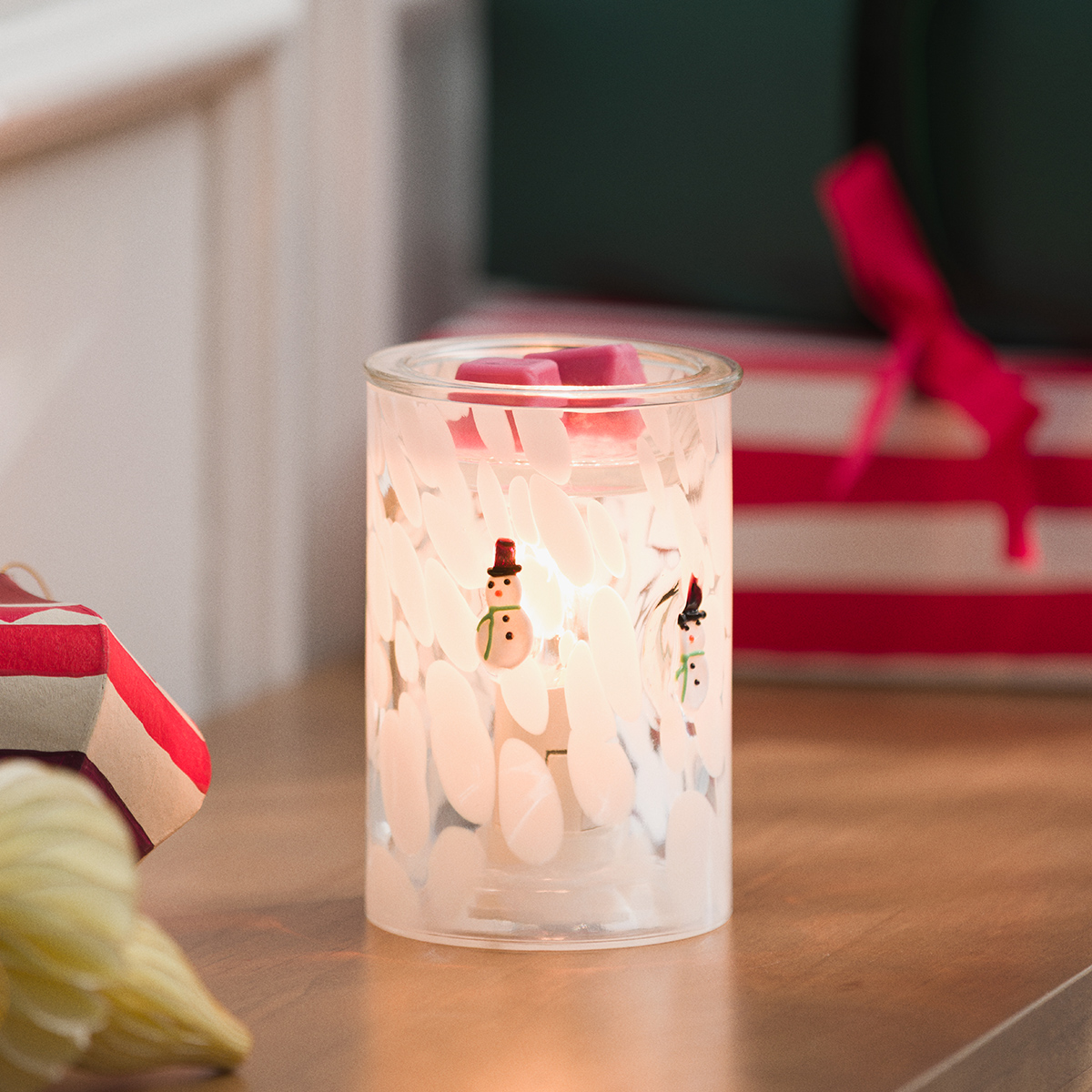 Scentsy 2025 Contemporary Christmas Holiday Collection: Shop 11/3