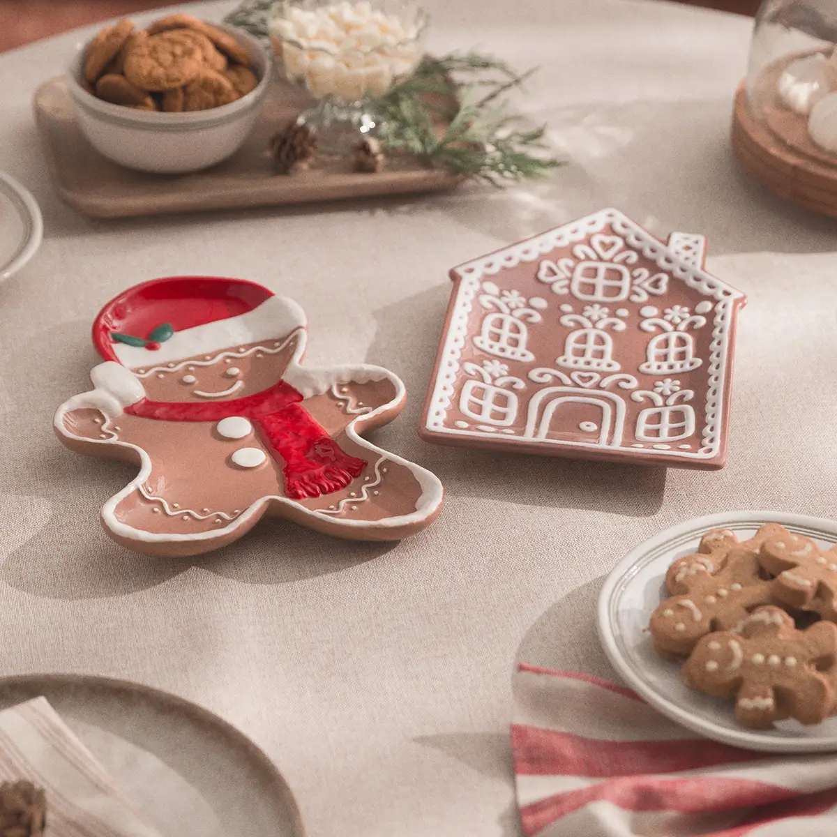 Scentsy 2025 Gingerbread Holiday Specials Collection | Shop 10/13
