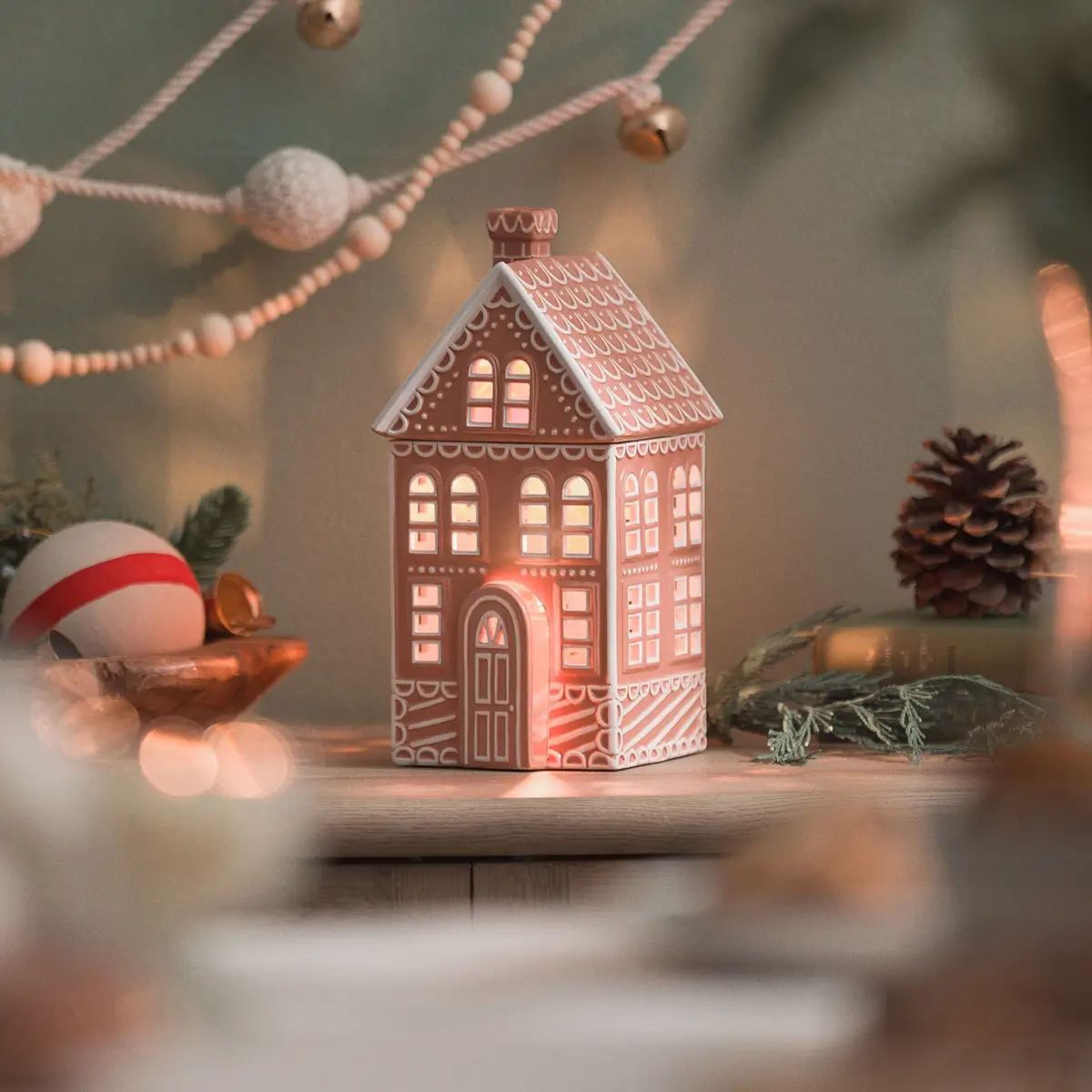 Scentsy 2025 Gingerbread Holiday Specials Collection | Shop 10/13