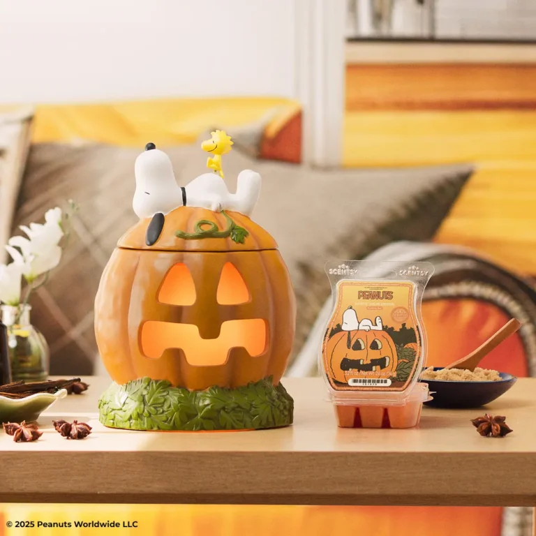 Scentsy X Peanuts 2026: Halloween &Amp; Holiday With Snoopy Scentsy x Peanuts 2026: Halloween & Holiday with Snoopy
