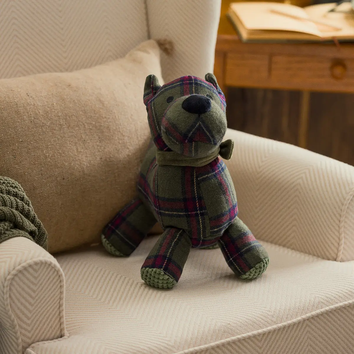 Sutton the Scottie Dog Scentsy Buddy - Cozy Cabin Edit