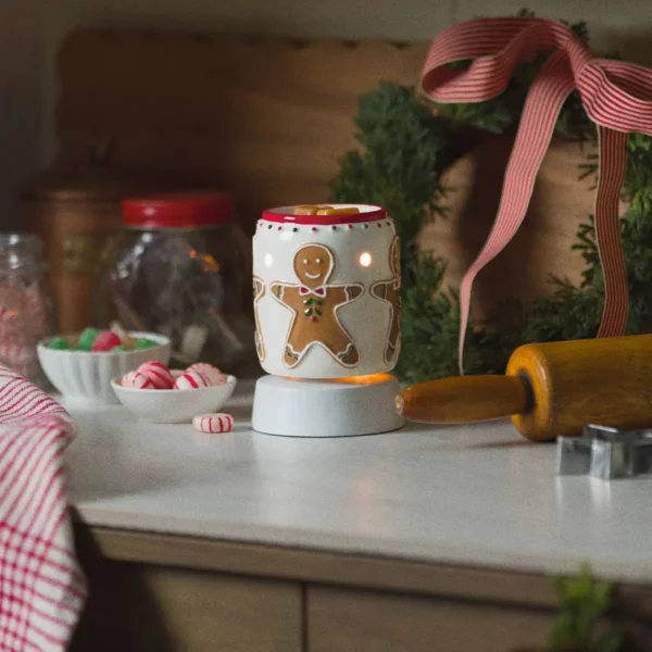 1200X1200-2026-Octoberedit-Gingerbread-Gingersnapminiwarmer-R123Mx-01 Gingerbread Snap Mini Scentsy Warmer - Holiday 2026