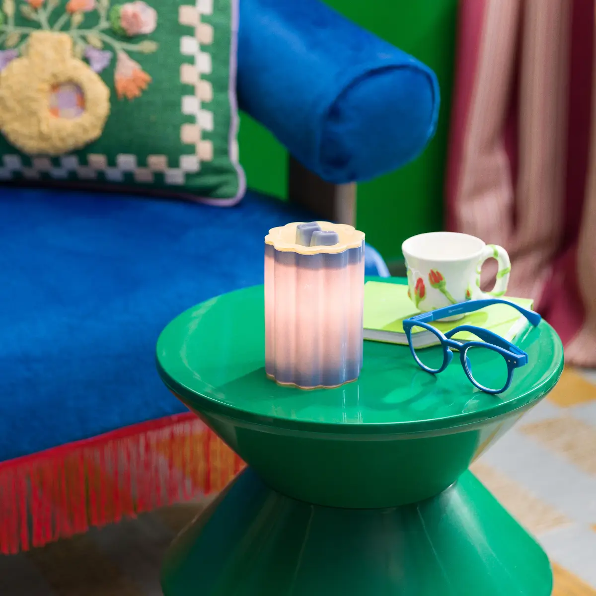 1200X1200-Bloomiecollectionlto-Bloomiewarmerblue-2025-02-Glow-R1 Bloomie Blue Scentsy Warmer