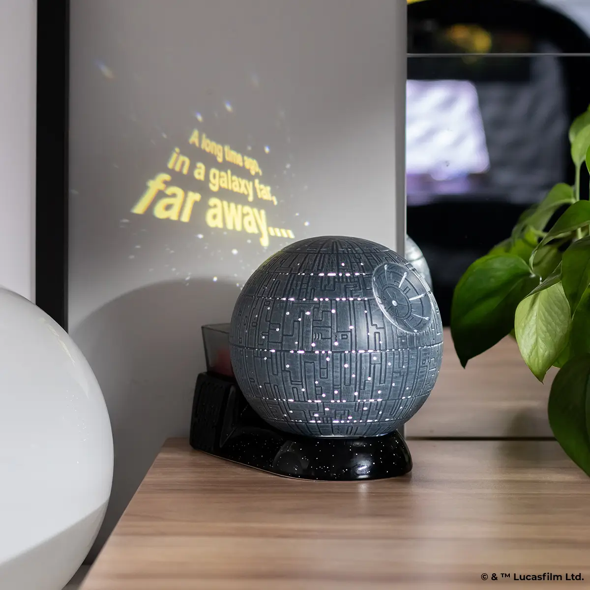 MT SS22 StarWars DarthVader Leia R1