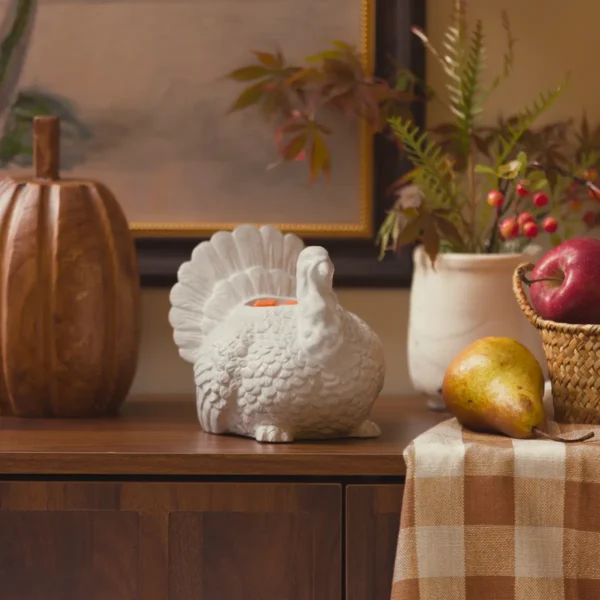 1200X1200-Home-Warmer-Featheredfriend-R1-2026 Feathered Friend Turkey Scentsy Warmer - Harvest 2026