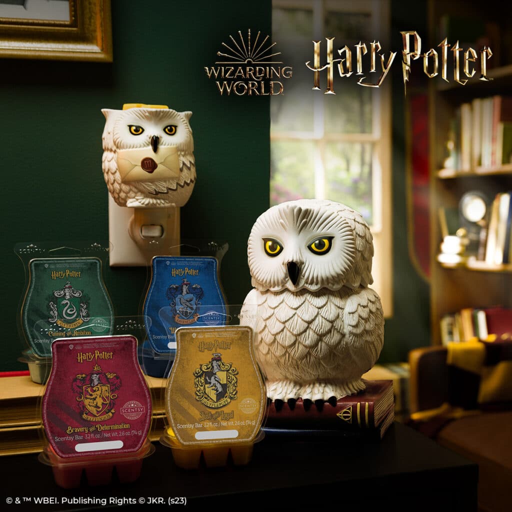 Hogwarts Houses Mini Scentsy Warmers + Harry Potter Scentsy Buddy