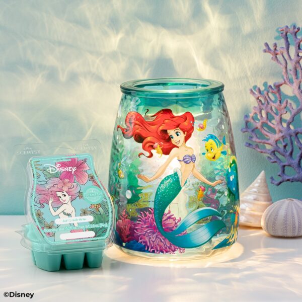 Disney The Little Mermaid Ariel and Friends Color-Changing Plastic Tumbler