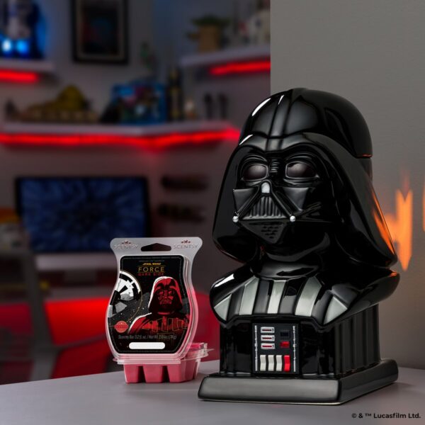 1200x1200 SS23 StarWars DarthVaderWarmer DarkSideBar R13