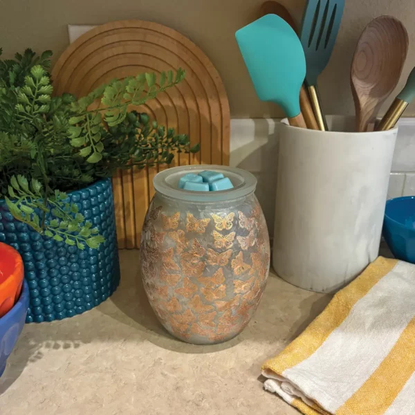 Butterfly Wings Scentsy Warmer | May 2025