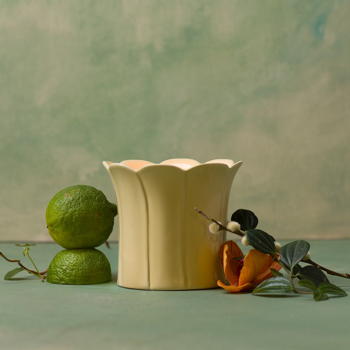 Wild Honeysuckle & Willow Scentsy Candle (Easter 2026)
