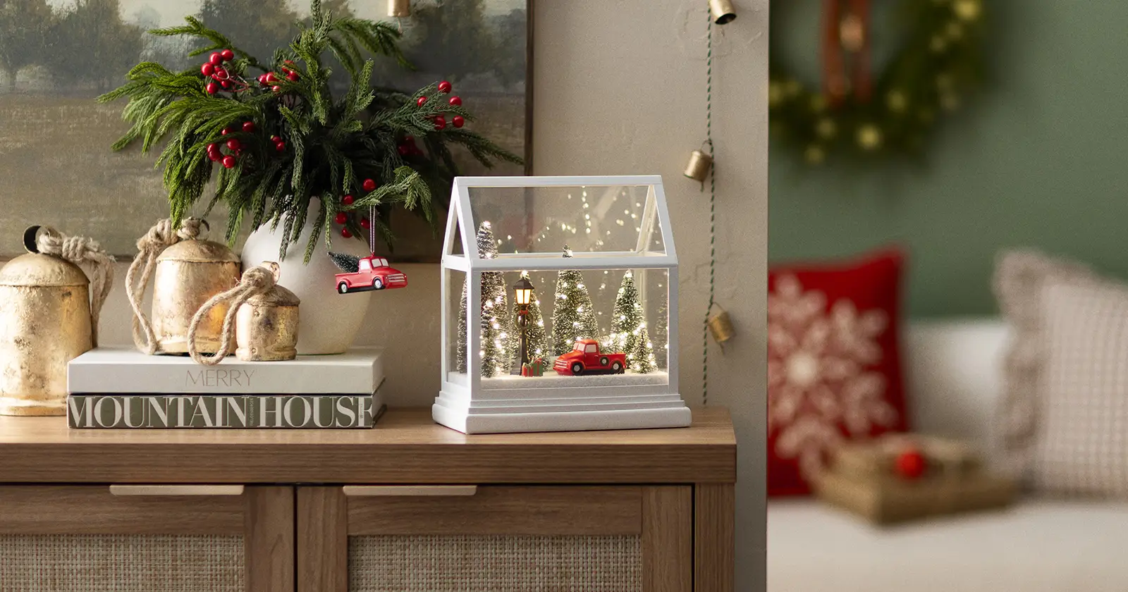 Scentsy 2025 Limited Edition Holiday Warmer Dashing through the Pines | Shop 11/1