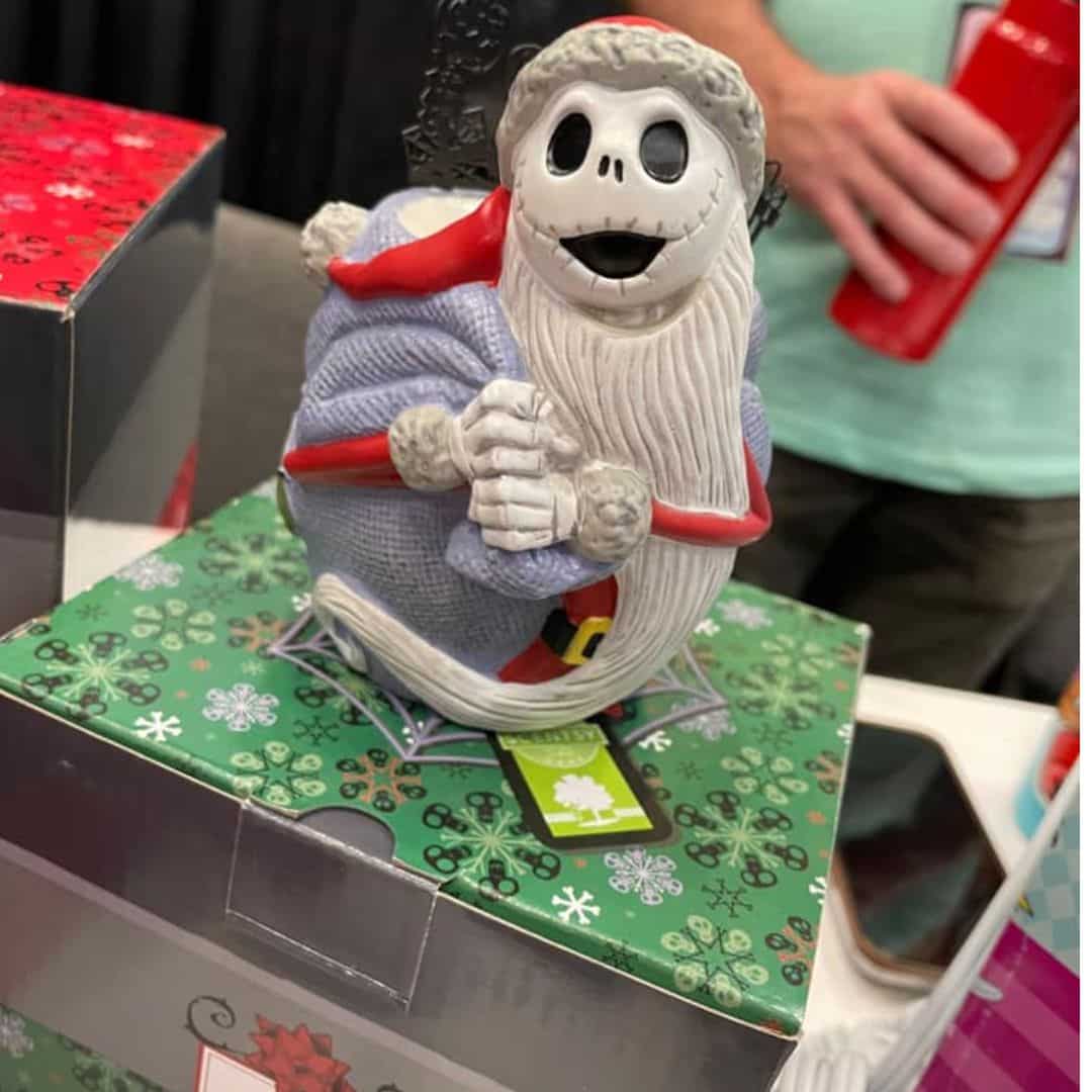 The Nightmare Before Christmas Scentsy Collection | Santa Jack Skellington | Shop 10/1 | 2022 | Incandescent.Scentsy.us The Nightmare Before Christmas Scentsy Collection | Santa Jack Skellington | Shop 10/1 | 2022 | Incandescent.Scentsy.us