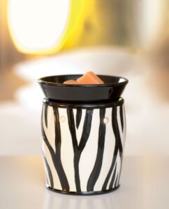 ZEBRA SCENTSY WARMER DELUXE