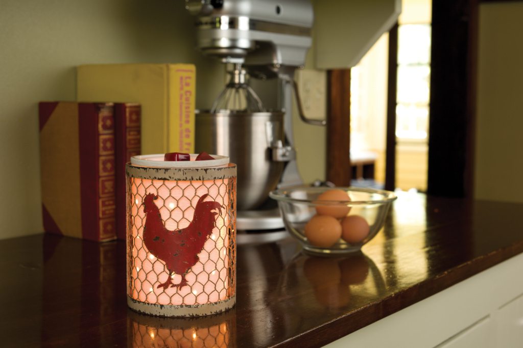 COOP SCENTSY WARMER WRAP WITH ETCHED SILHOUETTE SCENTSY CORE WARMER