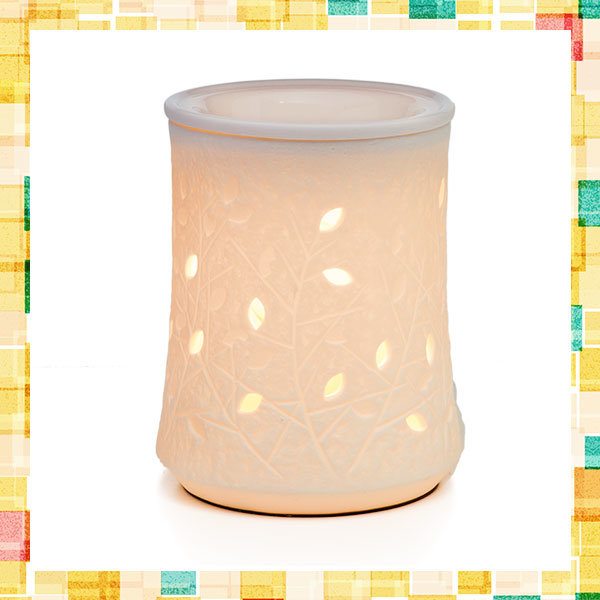 SCENTSY CRYSTAL WOODS WARMER