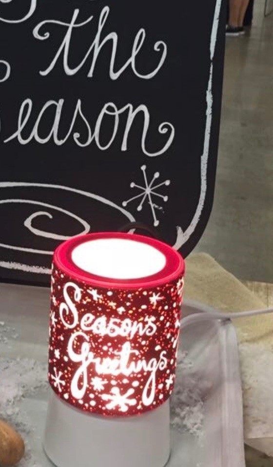 SCENTSY SEASON'S GREETINGS NIGHTLIGHT WARMER