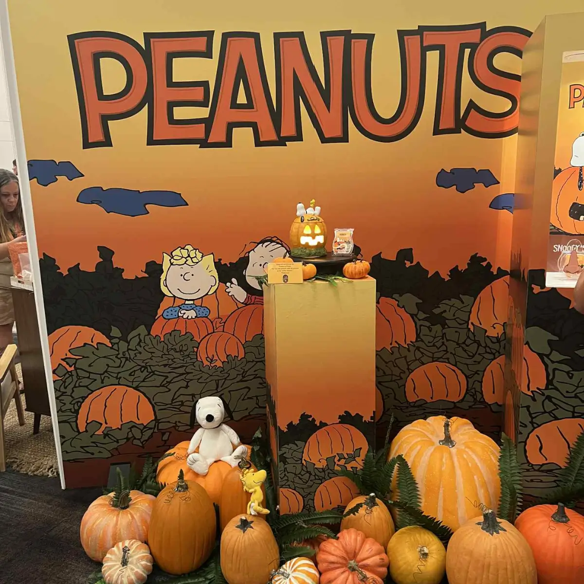 Peanuts™  Scentsy Collection with Snoopy | September 2025
