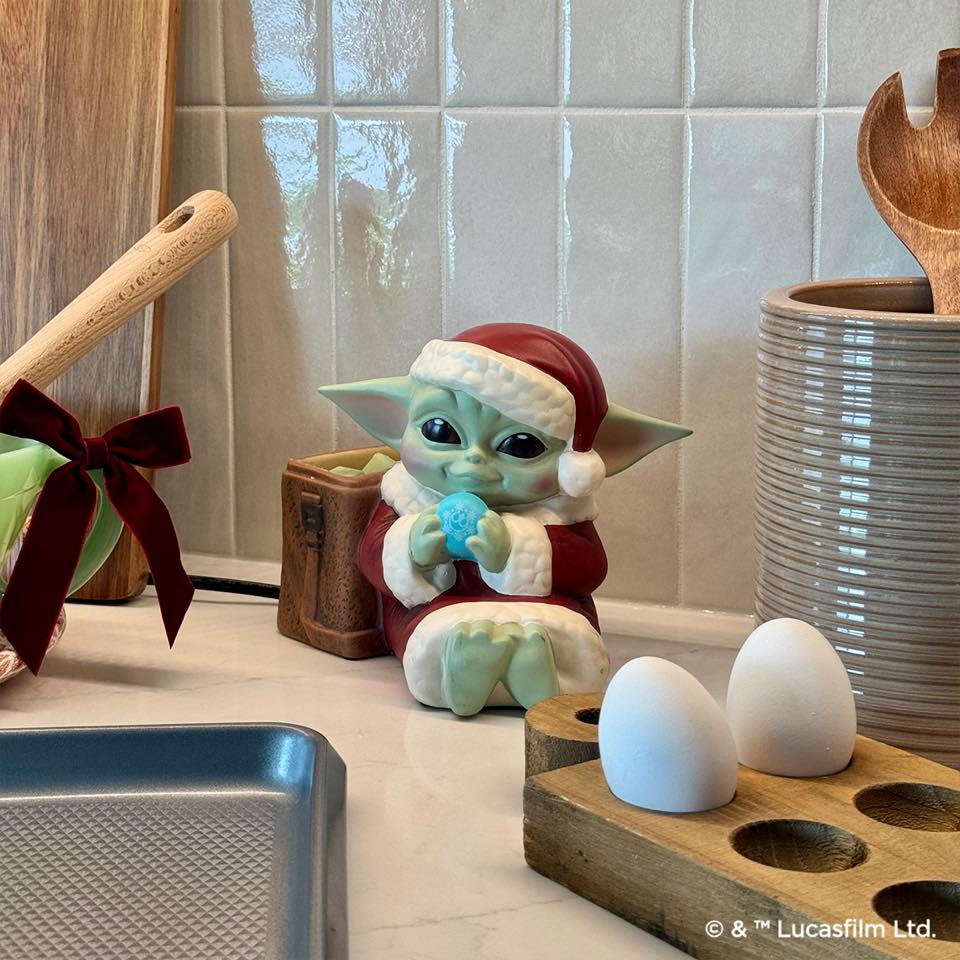 Scentsy Grogu Holiday Warmer Star Wars The Mandalorian – Shop December 1