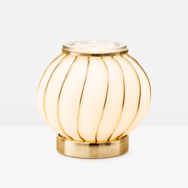 CHIC SCENTSY WARMER GLOWING
