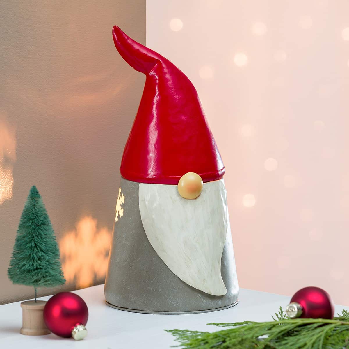 Christmas Gnome Scentsy Warmer Incandescent.Scentsy.us