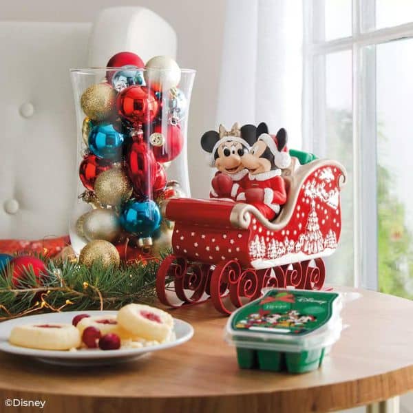 Christmas with Disney 2023 Mickey & Minnie Sleigh Scentsy Warmer