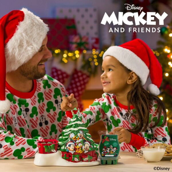 Christmas with Disney Scentsy Warmer 05