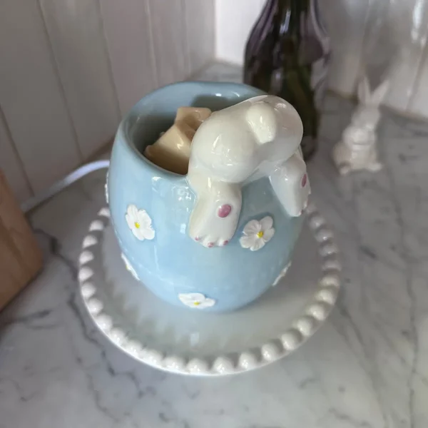 Curious Cottontail Easter Scentsy Warmer | March 2025