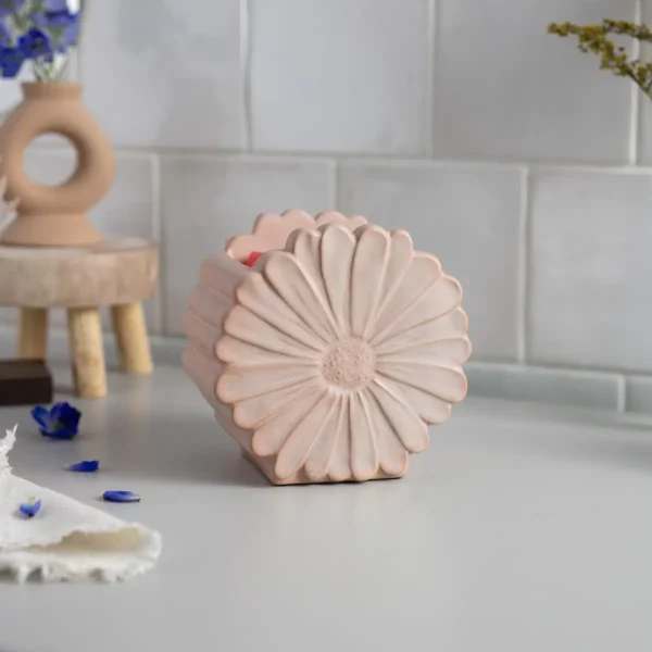 Daisy Scentsy Warmer