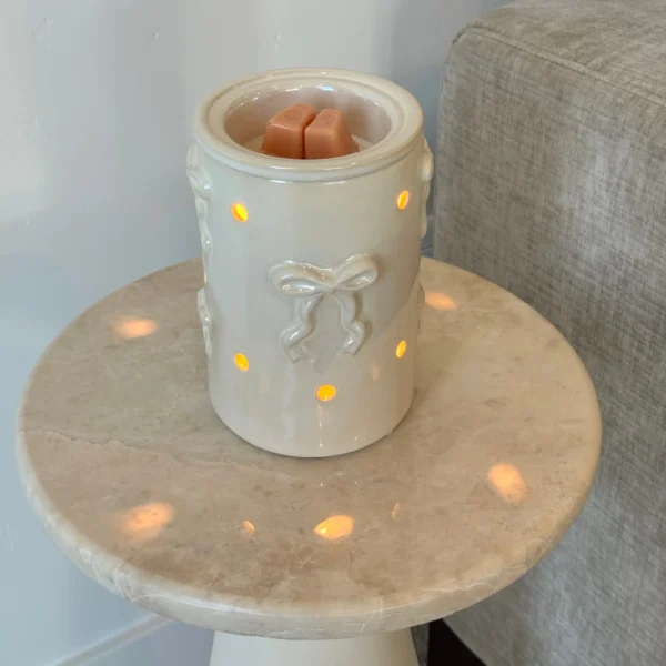 Dreamer's Bow Scentsy Warmer - January 2026