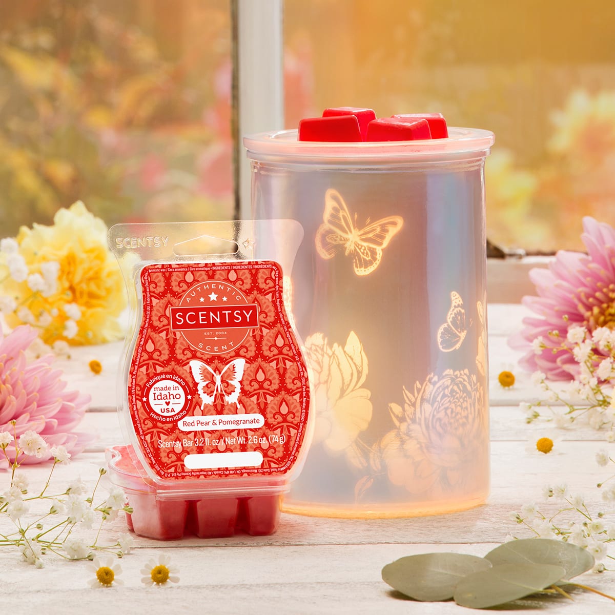 SCENTSY WARMER & SCENT OF THE MONTH Incandescent.Scentsy.us