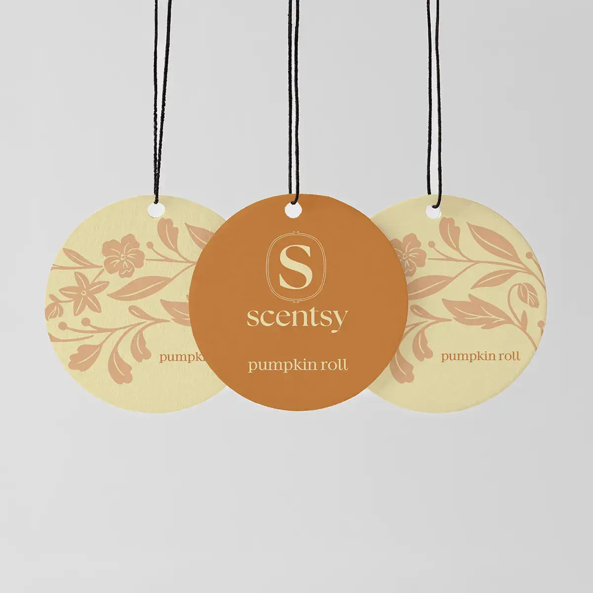Fall2026Scentsscentscentcirclepumpkinroll3Packdoublesidedpackshotr12026Pws_Highres Pumpkin Roll Scentsy Scent Circle 3 Pack Bundle