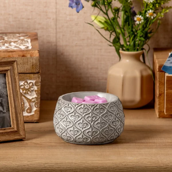 Fleur-de-lis Scentsy Warmer