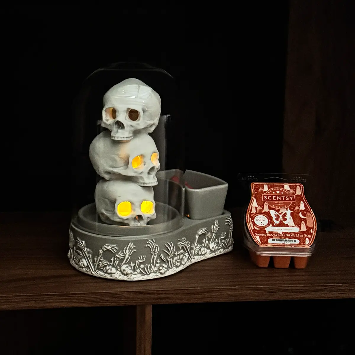Scentsy September 2025 Warmer of the Month | Forsaken Tower + Frights & Delights