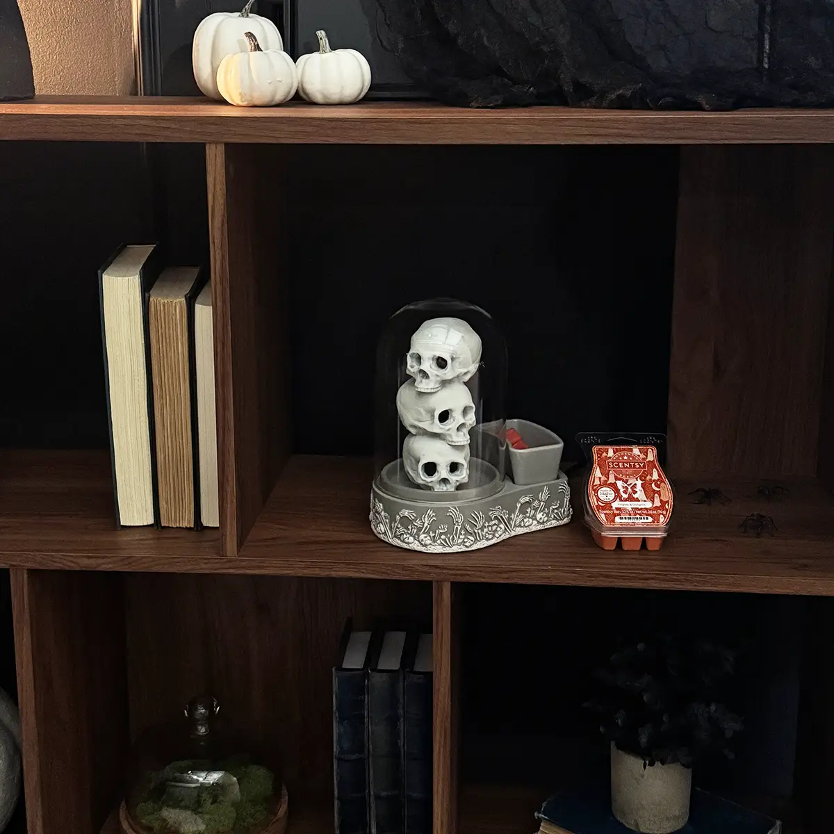 Scentsy September 2025 Warmer of the Month | Forsaken Tower + Frights & Delights