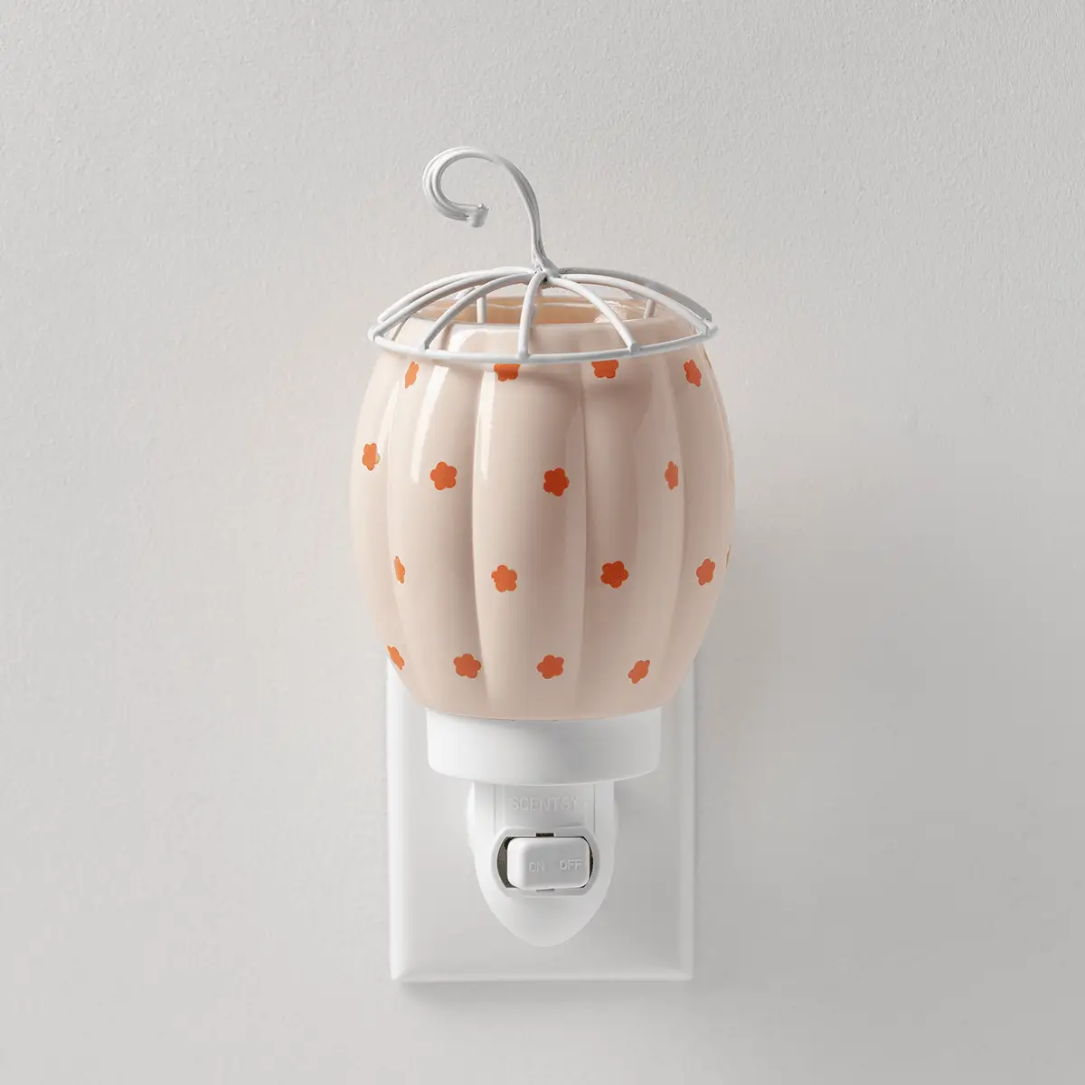 Home-Miniwarmer-Pumpkinposy-Packshot-R1-2026-Pws Pumpkin Posy Mini Scentsy Warmer - Harvest 2026
