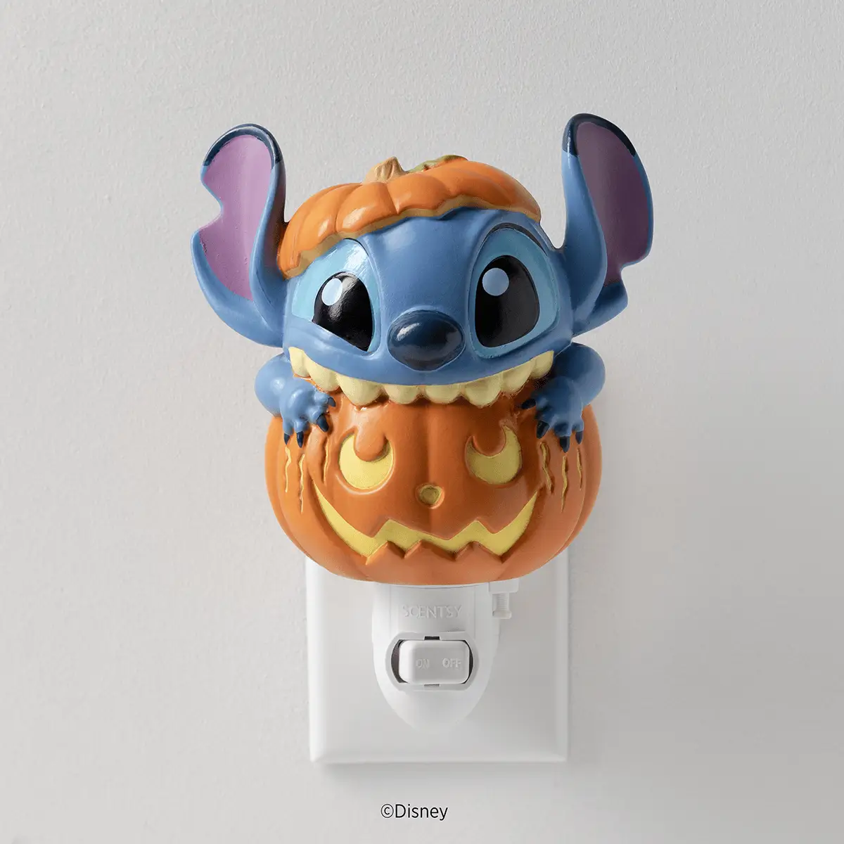 Home-Miniwarmer-Sitch-Pumpkintrouble-Packshot-Ra-2026-Pws Disney Stitch: Pumpkin Trouble Mini Scentsy Warmer - Harvest 2026