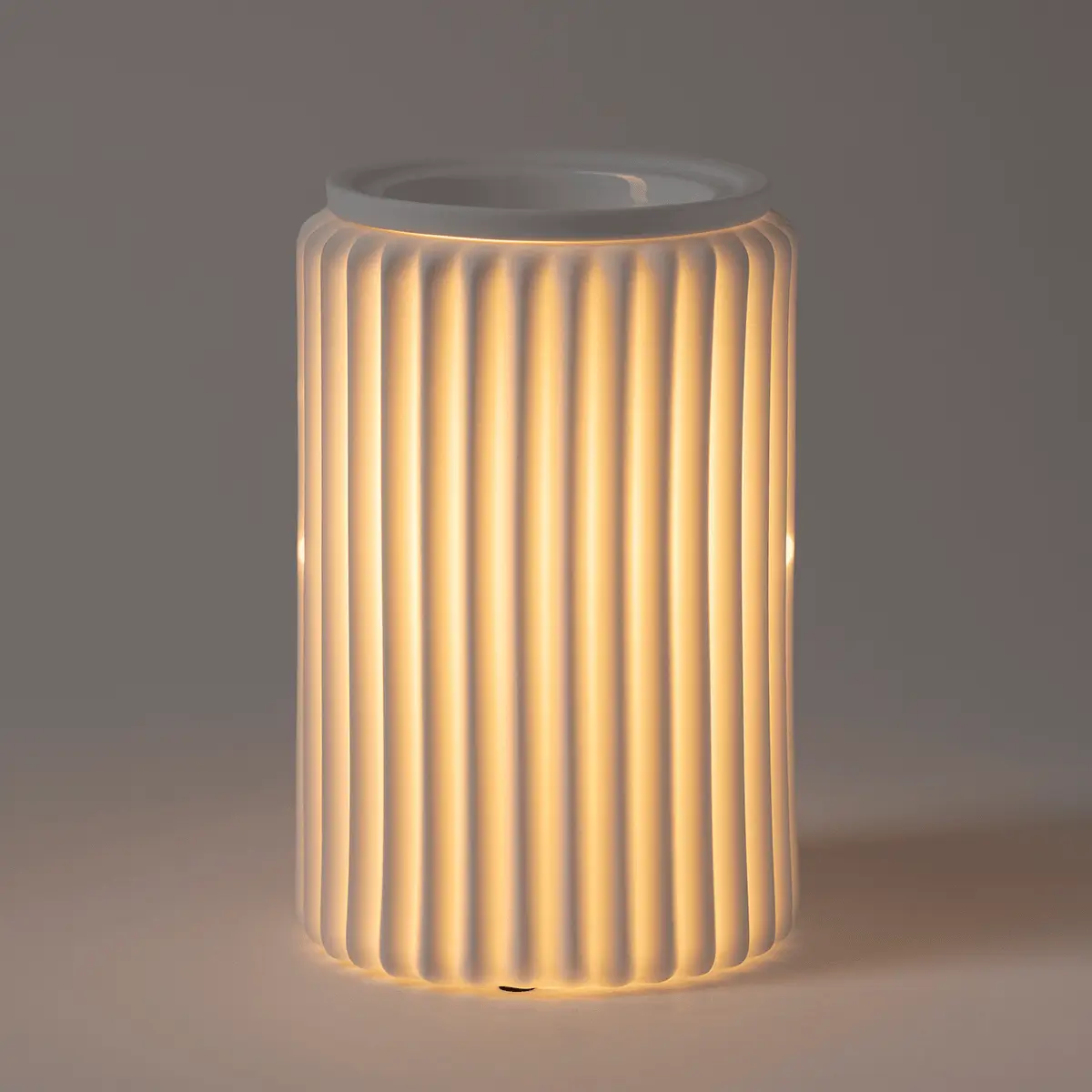 Fluted Glow Scentsy Warmer - Scentsy Inspire