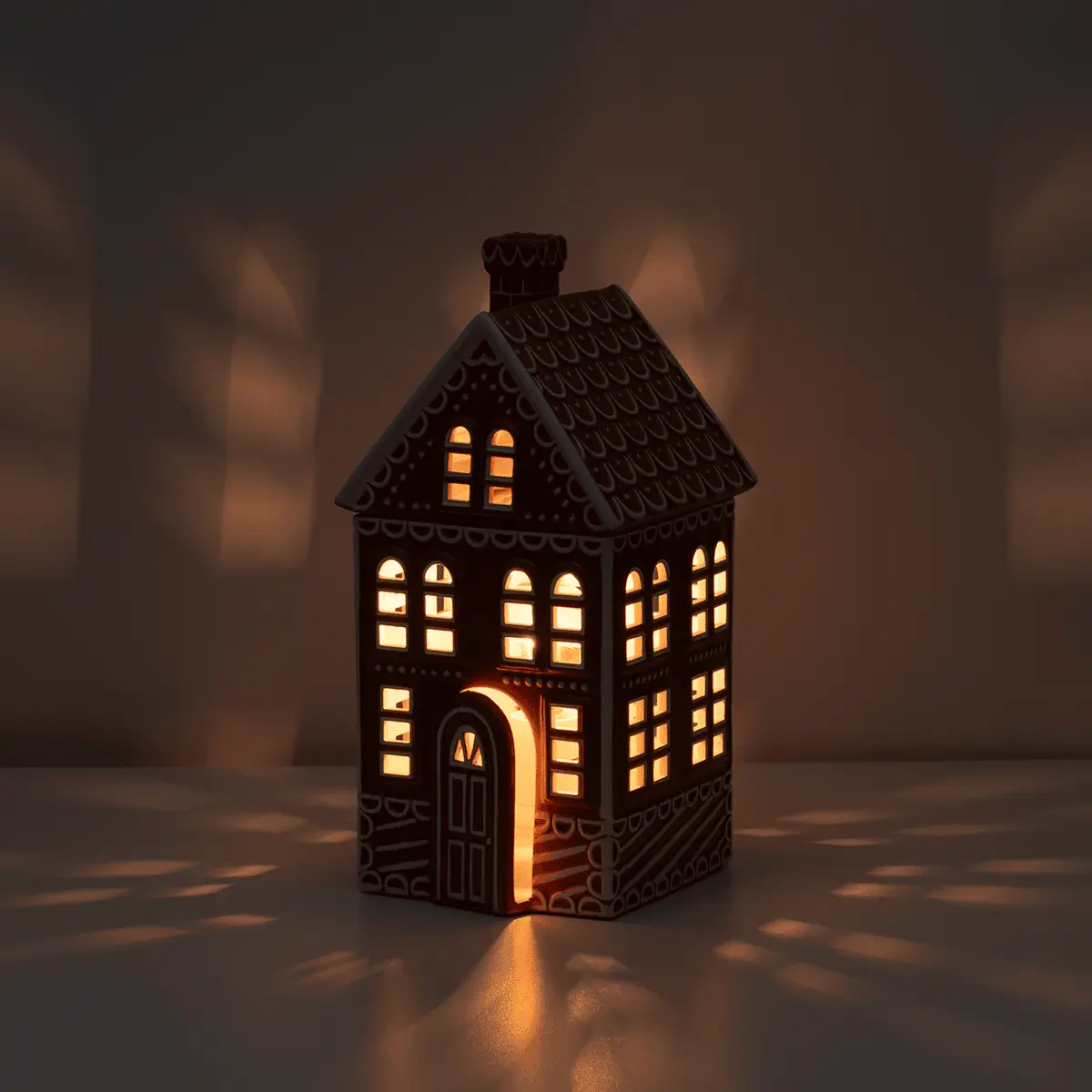 Gingerhaus Gingerbread House Scentsy Warmer | Holiday 2025