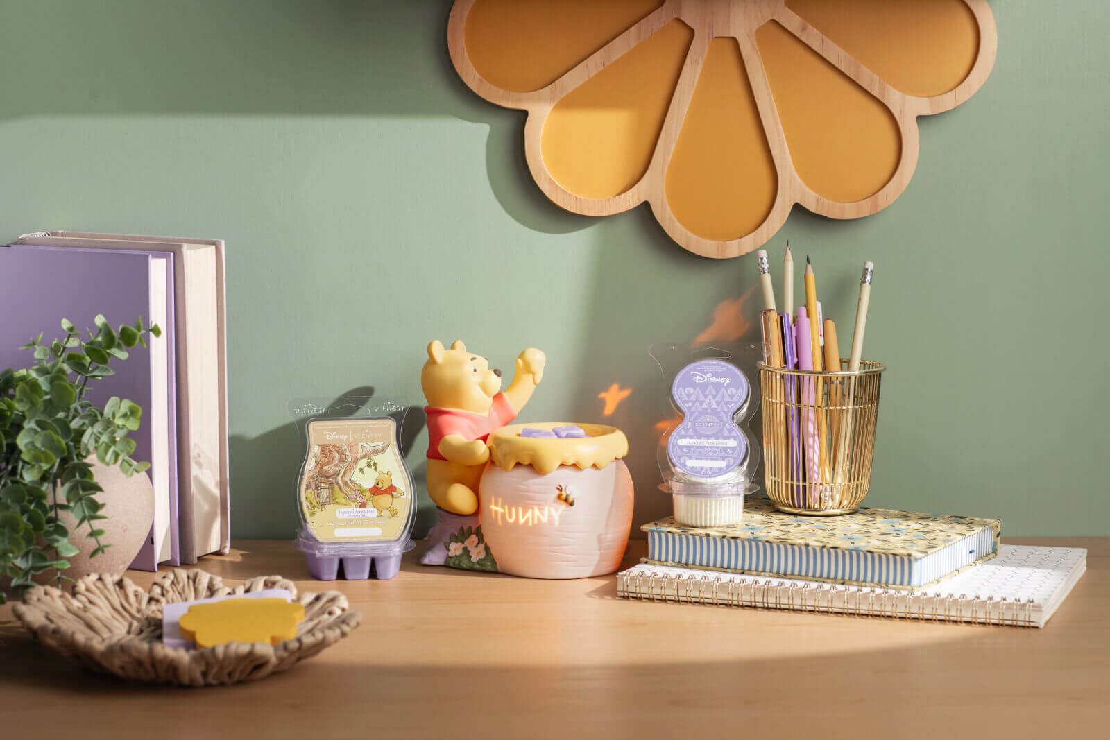 SCENTSY WINNIE THE POOH WALL FAN DIFFUSER