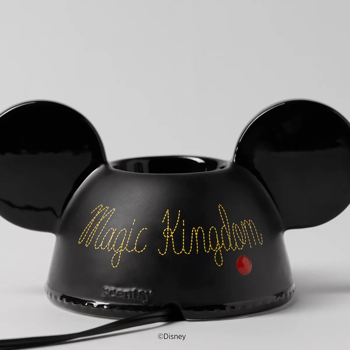 Homewarmerdisneyembroidedmickeyearspackshotdetailra2026Pws_Highres (1) Walt Disney World Embroidered Mickey Mouse Ears Scentsy Warmer