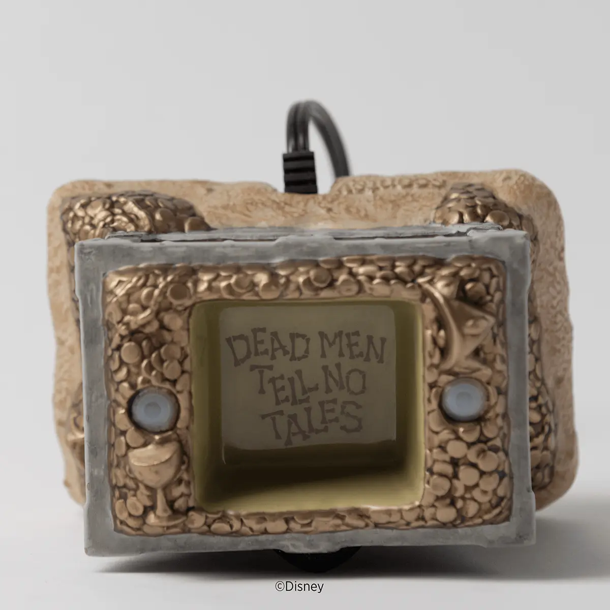 Homewarmerdisneypiratesofthecaribbeanpackshotdetailsra2026Pws_Highres Disney Pirates of the Caribbean™ Scentsy Warmer