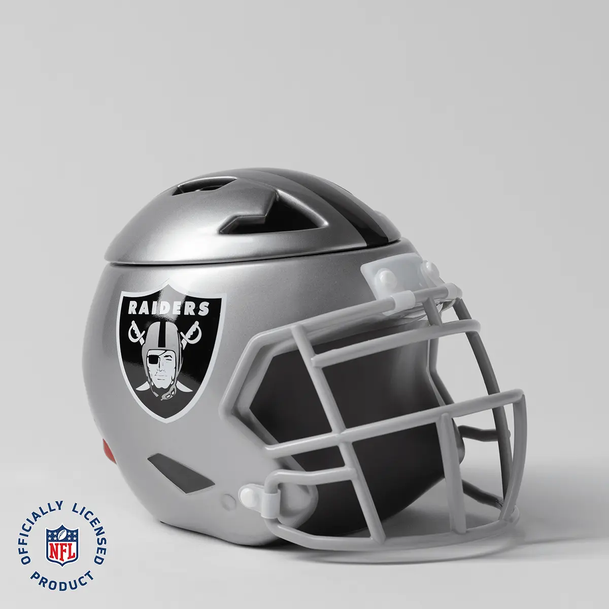 Homewarmernfllasvegasraiderspackshotmainr12026Pws_Highres (1) NFL Las Vegas Raiders Helmet Scentsy Warmer (2026)