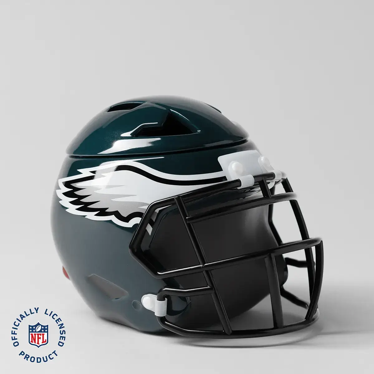 Homewarmernflphiladelphiaeaglespackshotmainr12026Pws_Highres NFL Philadelphia Eagles Helmet Scentsy Warmer (2026)