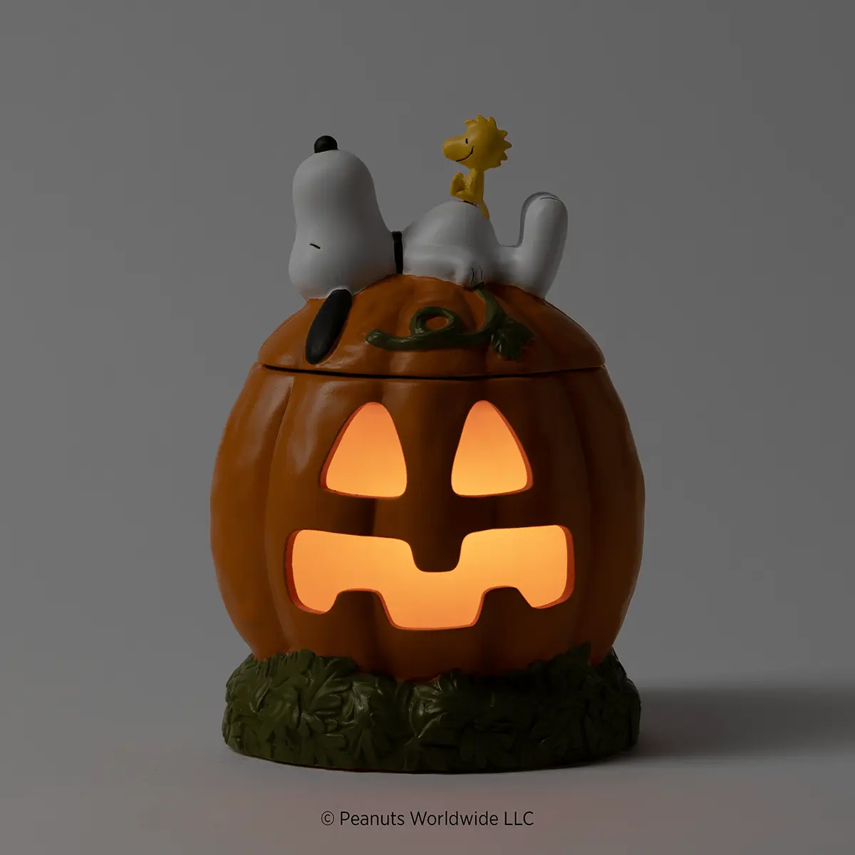 Snoopy’s Pumpkin Patch Scentsy Warmer | Peanuts™