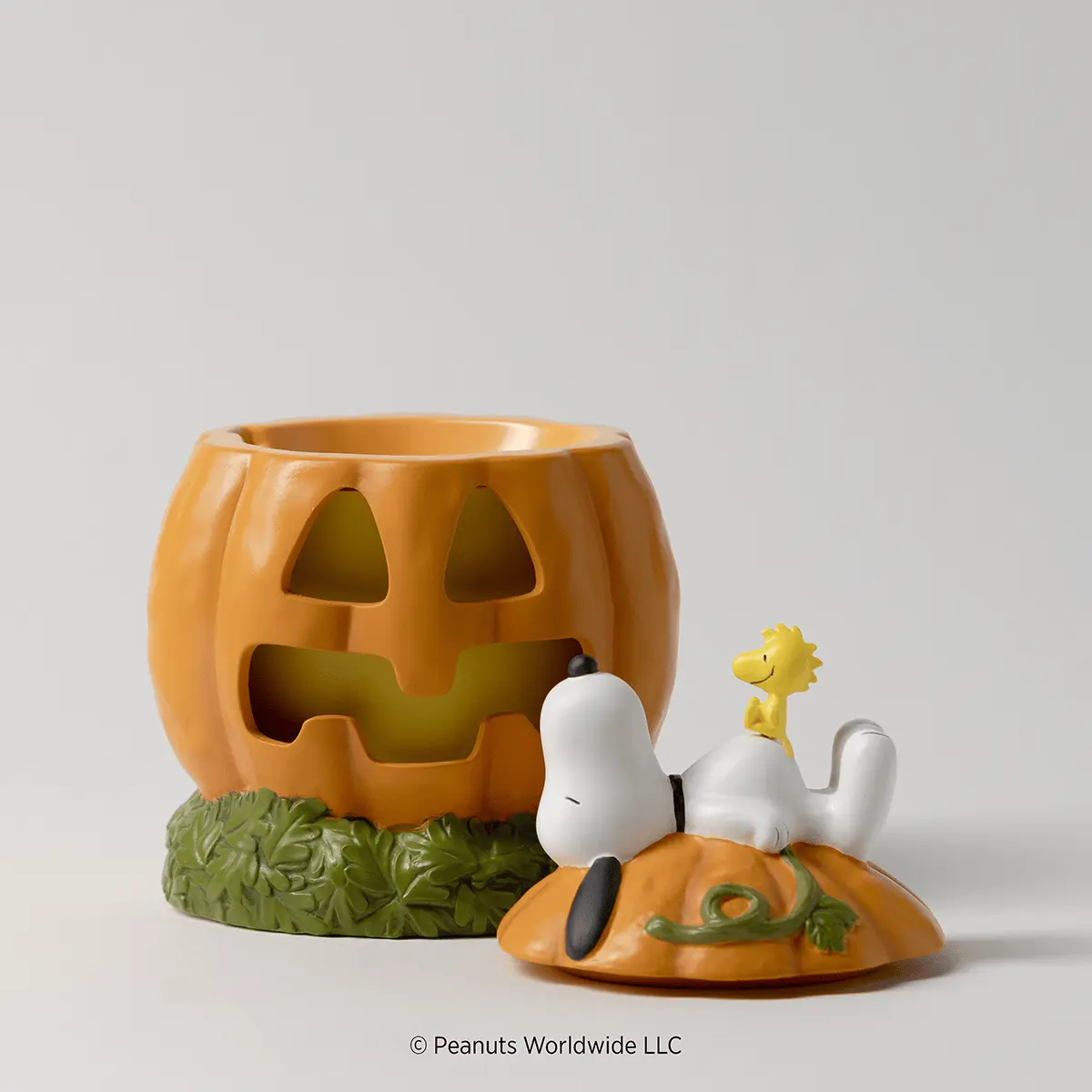 Snoopy’s Pumpkin Patch Scentsy Warmer | Peanuts™
