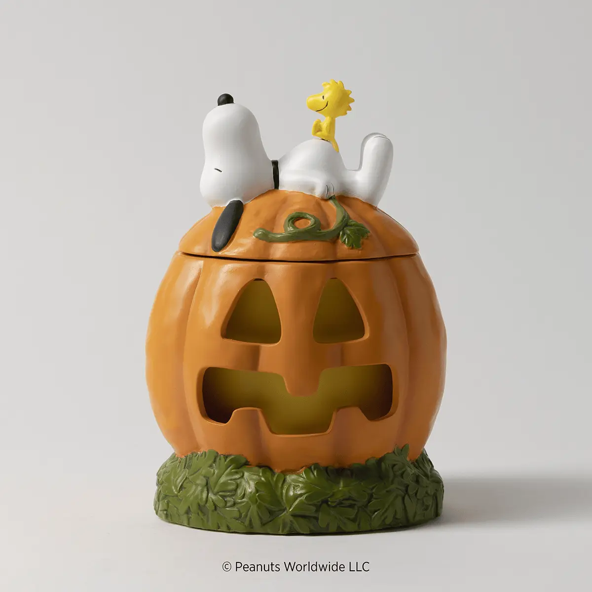 Snoopy’s Pumpkin Patch Scentsy Warmer | Peanuts™