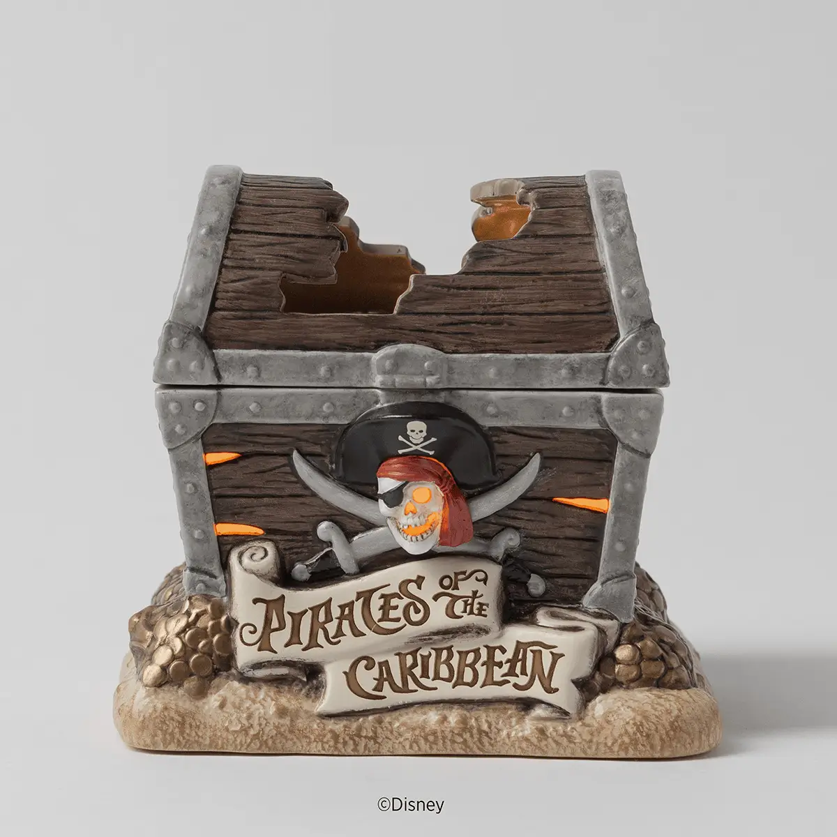 Homewarmerdisneypiratesofthecaribbeanpackshotglowmainra2026Pws_Highres Disney Pirates of the Caribbean™ Scentsy Warmer