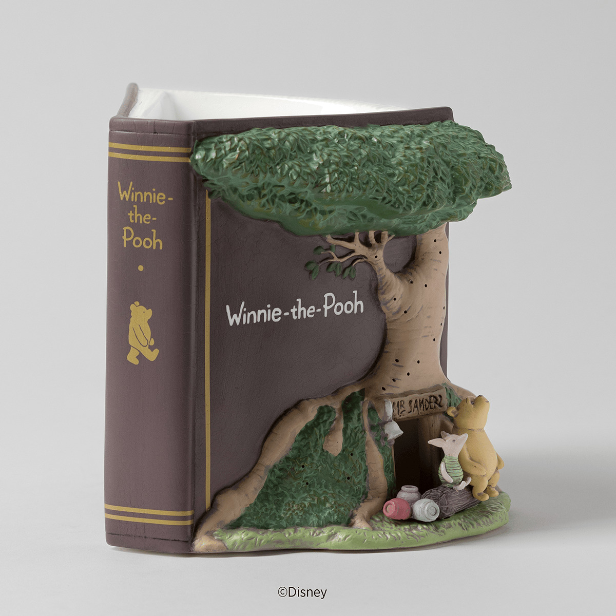 Homewarmerwinniethepooh100Yearsoffriendshippackshotra2026Pws_Highres Winnie the Pooh: 100 Years of Friendship Scentsy Warmer (2026)